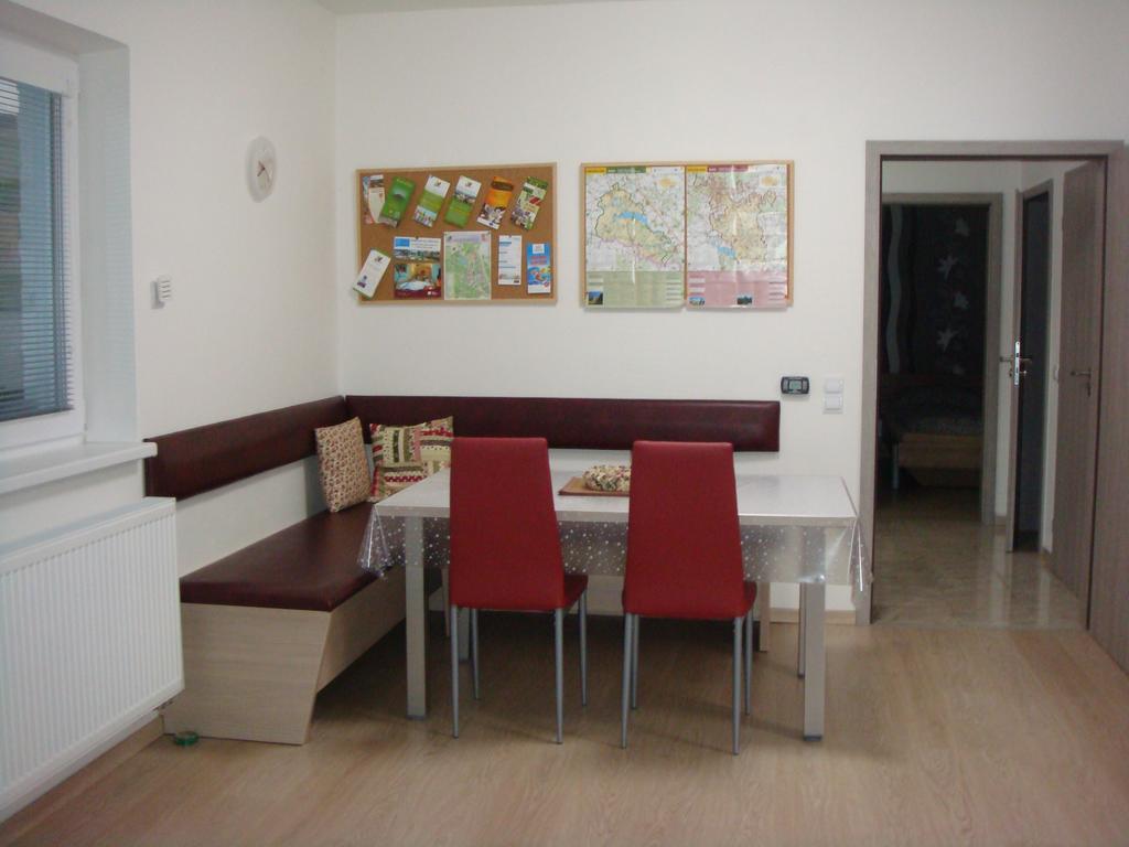 Apartman Kurdejov Hustopece Exterior photo